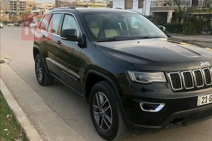 جیپ گراند شیرۆکی